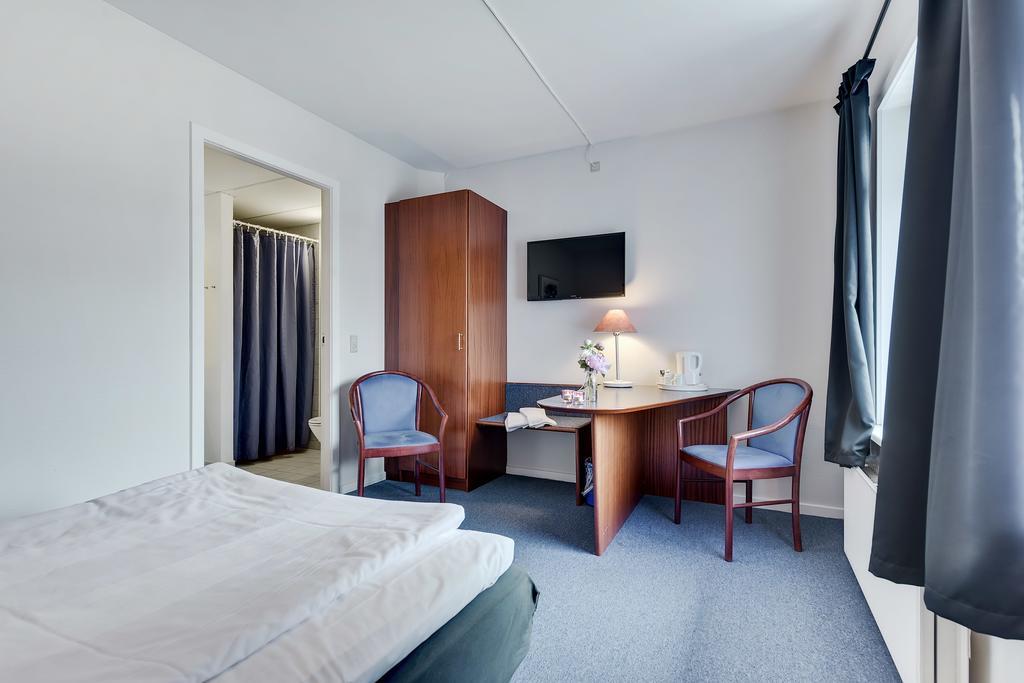 Hotel Варде Экстерьер фото